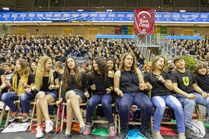 Més d'un miler d'escolars canten a l'uníson