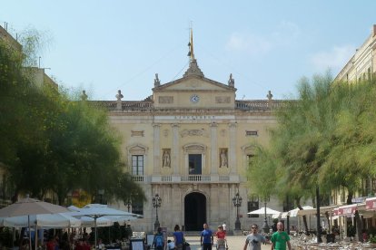 Tarragona consiguió reducir el endeudamiento municipal, pero acabó el año con más de cien-setenta millones de euros.