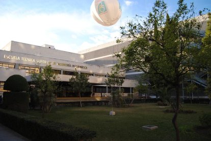 Imatge d'una de les facultats de la Universidad de Sevilla.