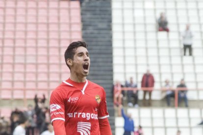 Rayco, celebrant un gol amb el Nàstic.