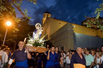 Salou exhibeix la seva tradició marinera en la fi de les Nits Daurades