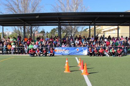 Fotografia de família dels participants a la jornada.