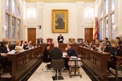 El seguro de responsabilidad de los consellers se somete a concurso público