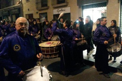 El so dels timbals de Calanda torna a retronar per obrir la Setmana Santa