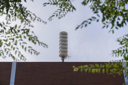 L'alarma que està situada al CAP de Bonavista serà una de les vint sirenes que s'activaran durant el simulacre d'accident químic.