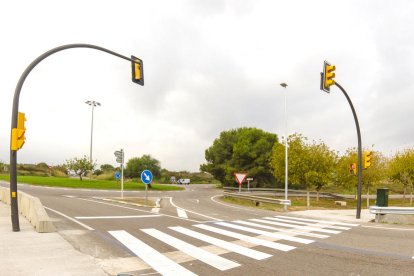 Imatge dels treballs de millora dels accesos al cementeri municipal de Constantí.