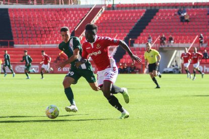 Thomas Amang, durant el Nàstic-Espanyol B