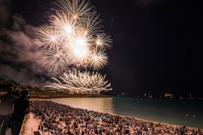 El concurs de focs aplega milers d'espectadors.