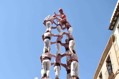 El 5 de 8 dels Xiquets de Tarragona a Torredembarra.