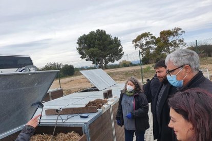 Imagen de archivo de a presentación de la zona de compostaje en la Torre de Dolça.