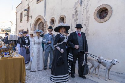 Els carrers del poble es van omplir aquest cap de setmana amb més de quaranta activitats com ara el mercat, tallers, visites guiades i exposicions.