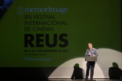 Un instante de la inauguración, ayer en el Teatro Bartrina.