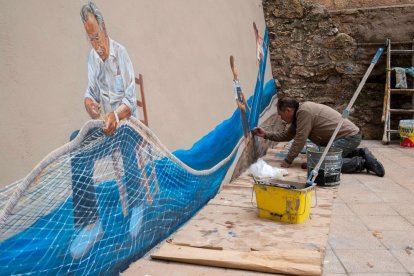 Imatge d'una part del mural de la Verge del Carme del Serrallo, pintat per Rubén Aguilar i Lluís Sánchez Abelló.