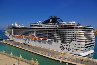 Imatge d'un creuer de MSC Cruceros.