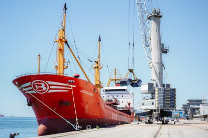 El barco estuvo atracado hasta finales de la semana pasada.