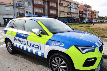 Imatge d'arxiu d'un vehicle de la Policia Local de Calafell.