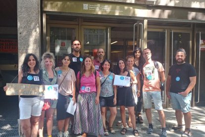 El colectivo presentó más de 3.000 firmas a Educación para pedir su continuidad.