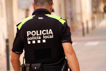 Imagen de archivo de un agente de la Policia Local de Roda de Berà.