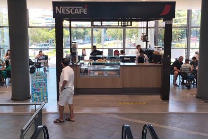 El nou quiosc de Nescafé aLa Fira Centre Comercial.