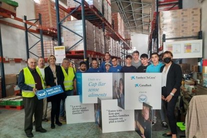 Imatge d'un banc d'aliments a Tarragona amb la col·laboració de la Fundació 'La Caixa'.