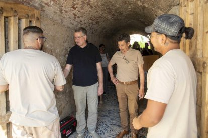 Ricomà i Castaño durant la visita a la Casa d'Oficis.