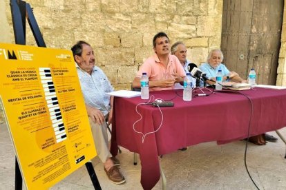 Imatge de la presentació del FIM d'Altafulla, aquest dimarts a la plaça de l'Església.