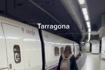 Captura del vídeo de Renfe a TikTok.