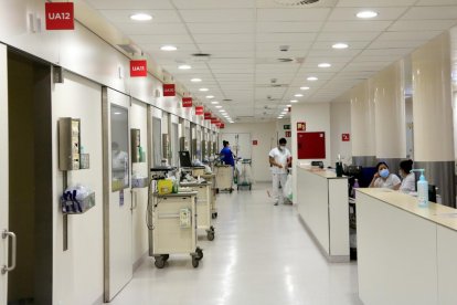 Els hospitals i centres de salut catalans estan en alerta i apliquen plans de contingència per pal·liar la bronquiolitis.