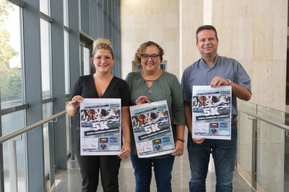 Imatge de la presentació de la cursa i caminada solidària que organitza l'Associació de Familiars Alzheimer Costa Daurada.