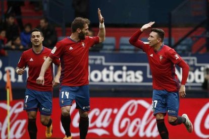 Tano Bonnín, amb la samarreta de l'Osasuna, club en el qual va triomfar i va assolir l'ascens a Primera.