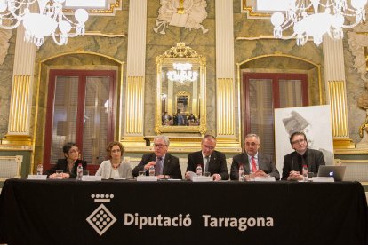 El periodista Enric Calpena inaugura el Año Toda en el Palau Bufarull