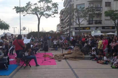 'Cambrils Comerç de Nit' reivindica el potencial comercial del municipi