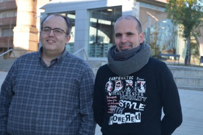 Jordi Guasch i Miquel Vila, autor i il·lustrador de 'JJones i el braç del Rei Mides'.