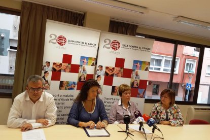 Joana Carrasco, vice-presidenta, Lídia Pascual, delegada de Tarrgona, Francina Saladie, doctora de la Funca i David Ortega, director de la Lliga.