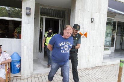 ​La Guàrdia Civil escorcolla un nou domicili a Salou en el marc de l'operació contra la màfia russa