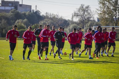 Si el club no paga los sueldos pendientes, los jugadores no tendrán que volver al trabajo el sábado.