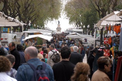 Imatge d'arxiu d'un dels primers dies dels marxants a la Rambla, l'any 2007.