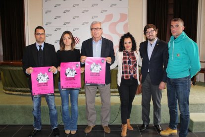 Presentación del 'Vermut més solidari'.