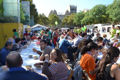 Prop de 600 persones han participat al dinar.