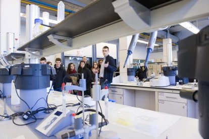 Primera jornada de portes obertes de la URV per a pares i estudiants de secundària