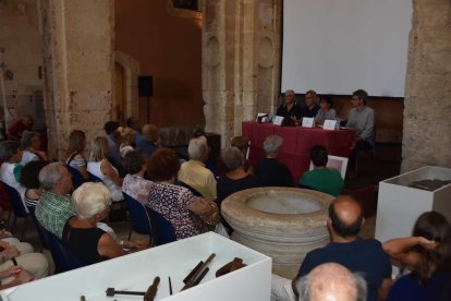 Durant l'acte celebrat ahir, també es presentà el llibre L'ofici de boter, de Gabriel Comes.