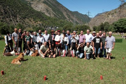 Un vecino de la Canonja gana el concurso de perros pastores de Llavorsí