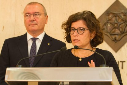 Montserrat Vilella, en la roda de premsa sobre l'incendi, a Reus.