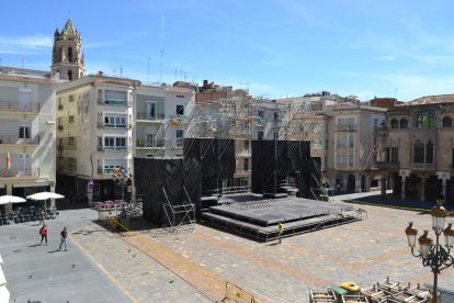 Los preparativos para inaugurar la feria ya han empezado.