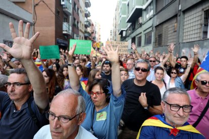 El silenci van omplir els carrers de la ciutat.