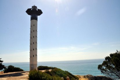 Imagen del Faro de Torredembarra, que se inauguró el 1 de enero del 2000