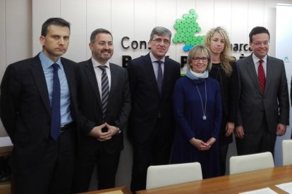 El Consell del Baix Penedès i MicroBank subscriuen un conveni de col·laboració