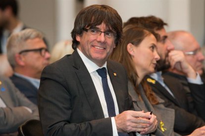 Carles Puigdemont durant l'acte dels alcaldes catalans que han viatjat a Brussel·les.