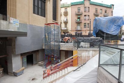 Imatge de la zona d'obres del Mercat Central.