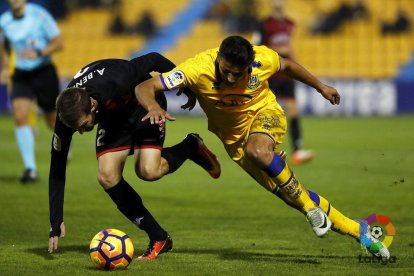 L'Alcorcón ha fet molt mal atacant Benito per la banda dreta.